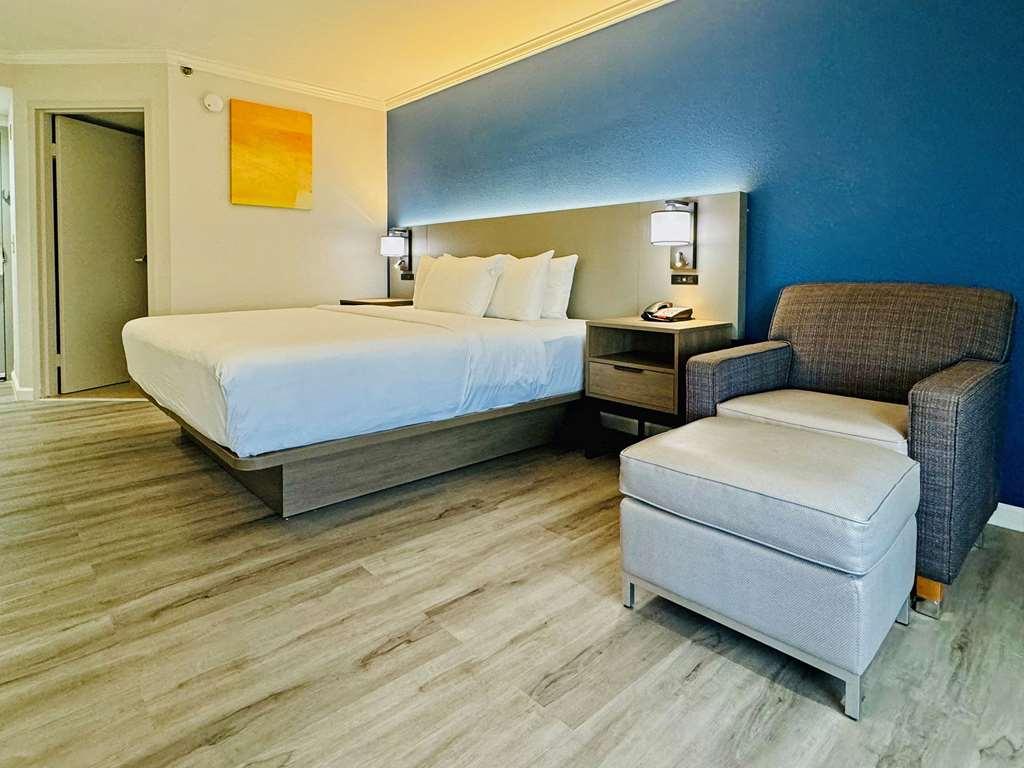 Comfort Inn & Suites Houston I-10 West Energy Corridor الغرفة الصورة