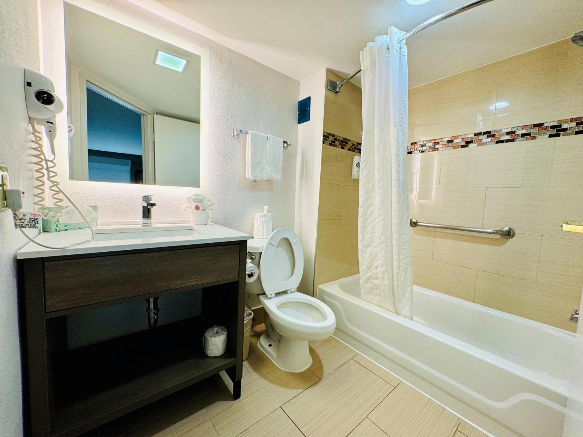 Comfort Inn & Suites Houston I-10 West Energy Corridor المظهر الخارجي الصورة