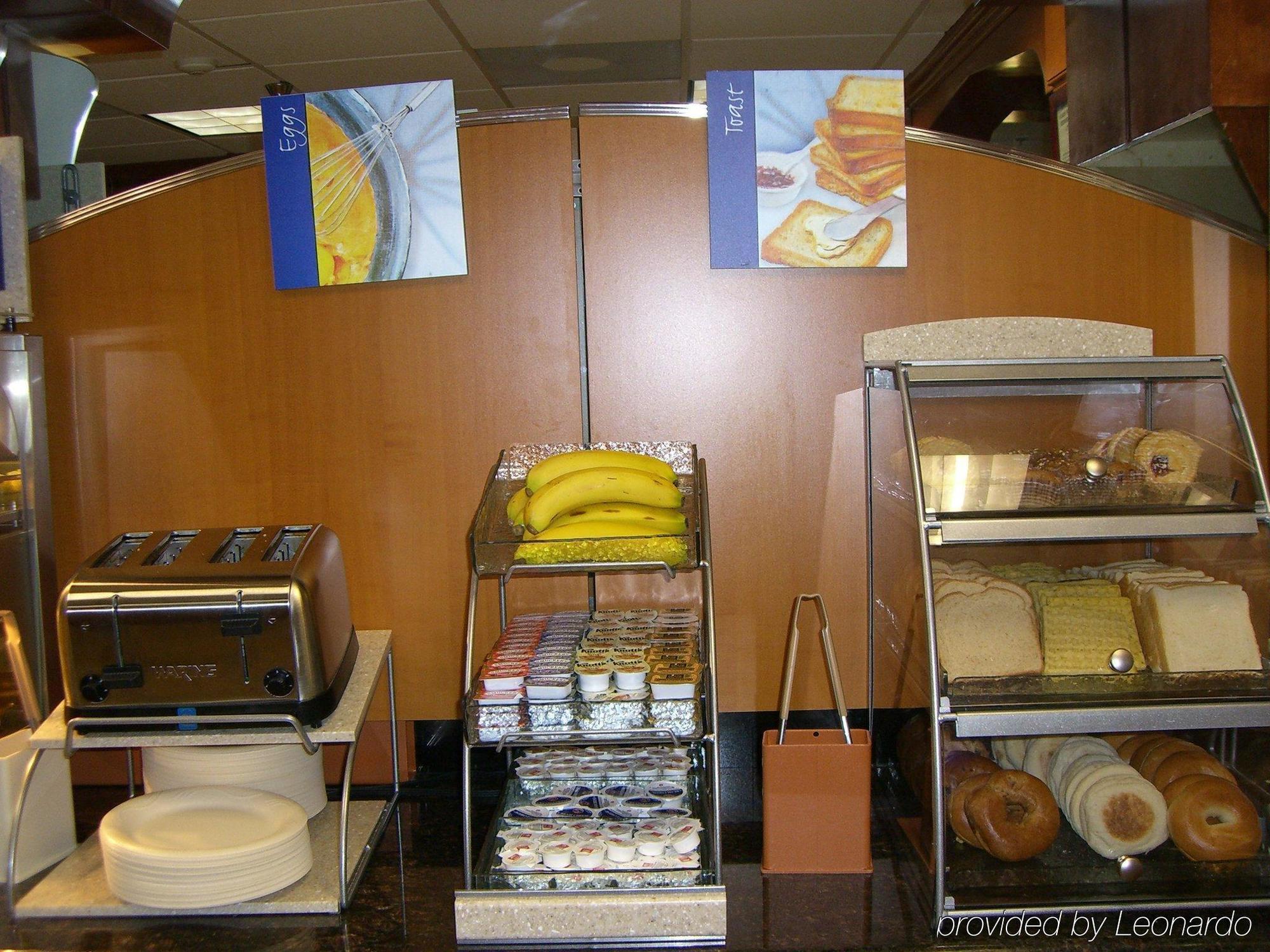 Comfort Inn & Suites Houston I-10 West Energy Corridor المطعم الصورة